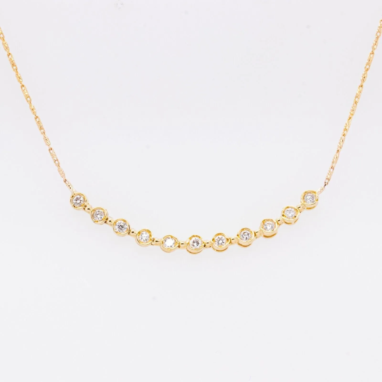14k Yellow Gold Diamond 11 Stone Curved Bar Pendant Necklace 0.25ctw G VS2 18"