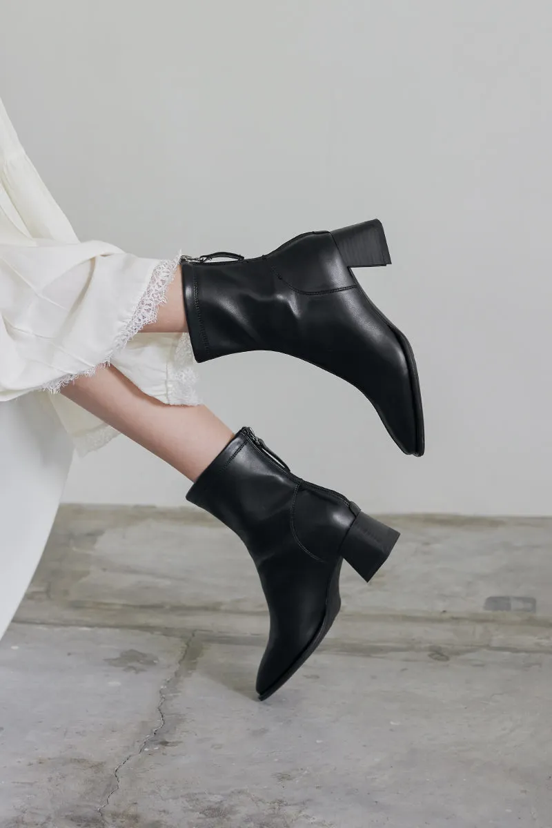 Aberdeen Block Heel Boots in Black