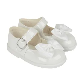 Baypods White patent first walker bow shoes
