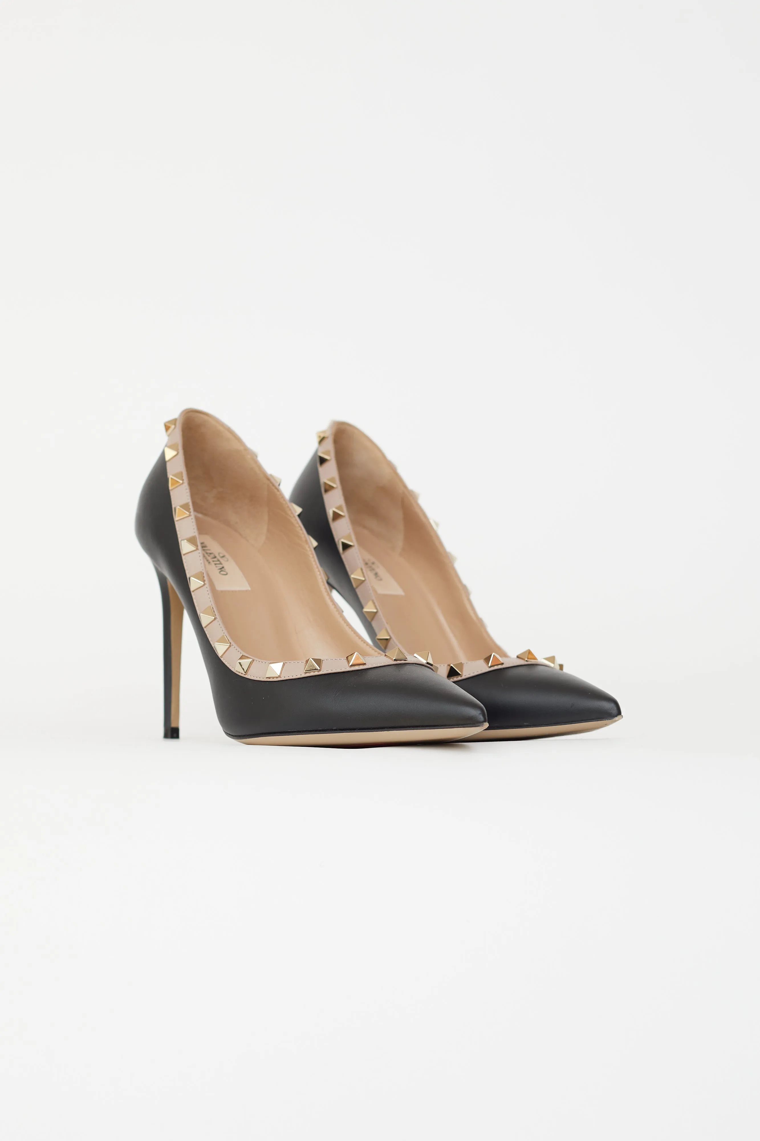 Black Leather Rockstud 100 Beige Trim Pump