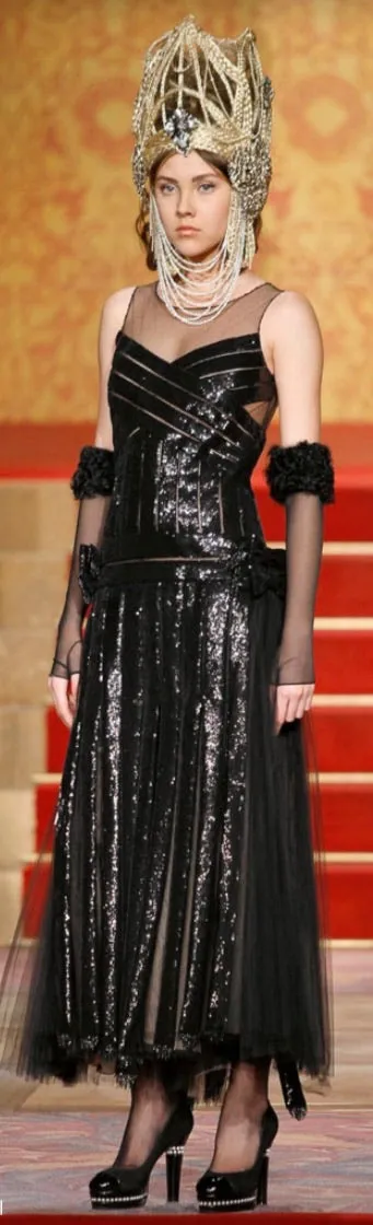 Chanel 2009 Fall 09A Paris Moscow Bicolor Patent Leather Satin Pearls Platform Heel Pumps EU 40 US 9/9.5