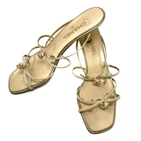 Chanel Tan Gold Rose Trimmed Heels Size US9.5 | IT40
