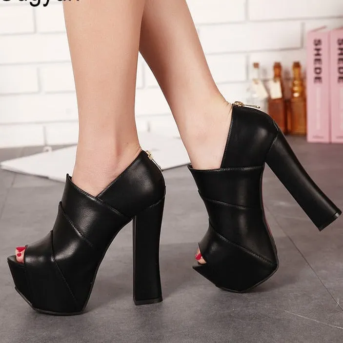 Chic Profile Peep Toe Platform Heels
