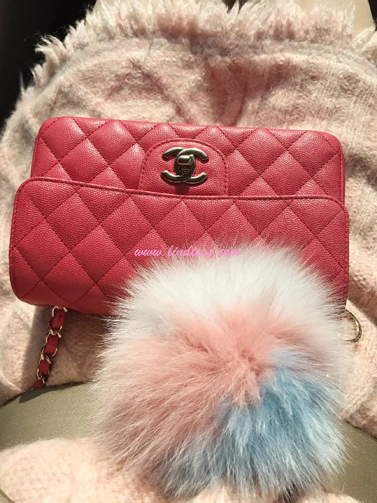 DREAMY TRICOLOR POM POM