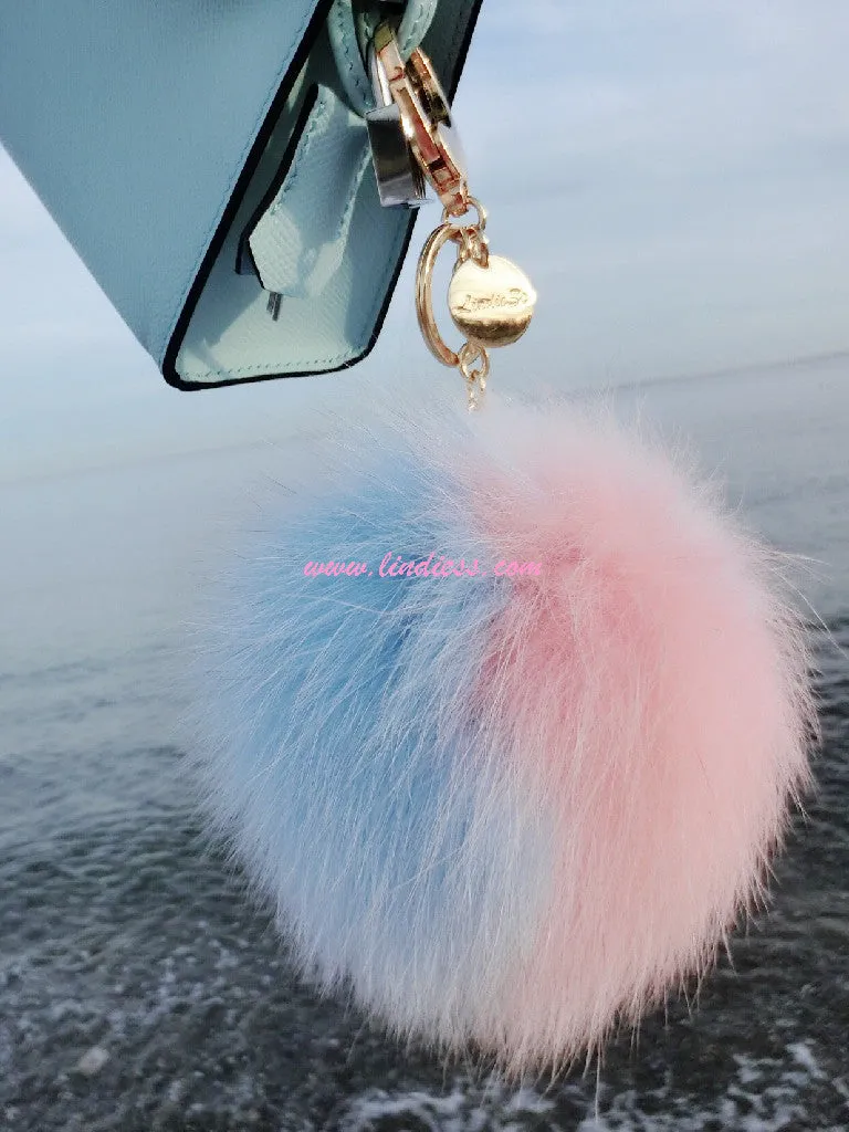 DREAMY TRICOLOR POM POM