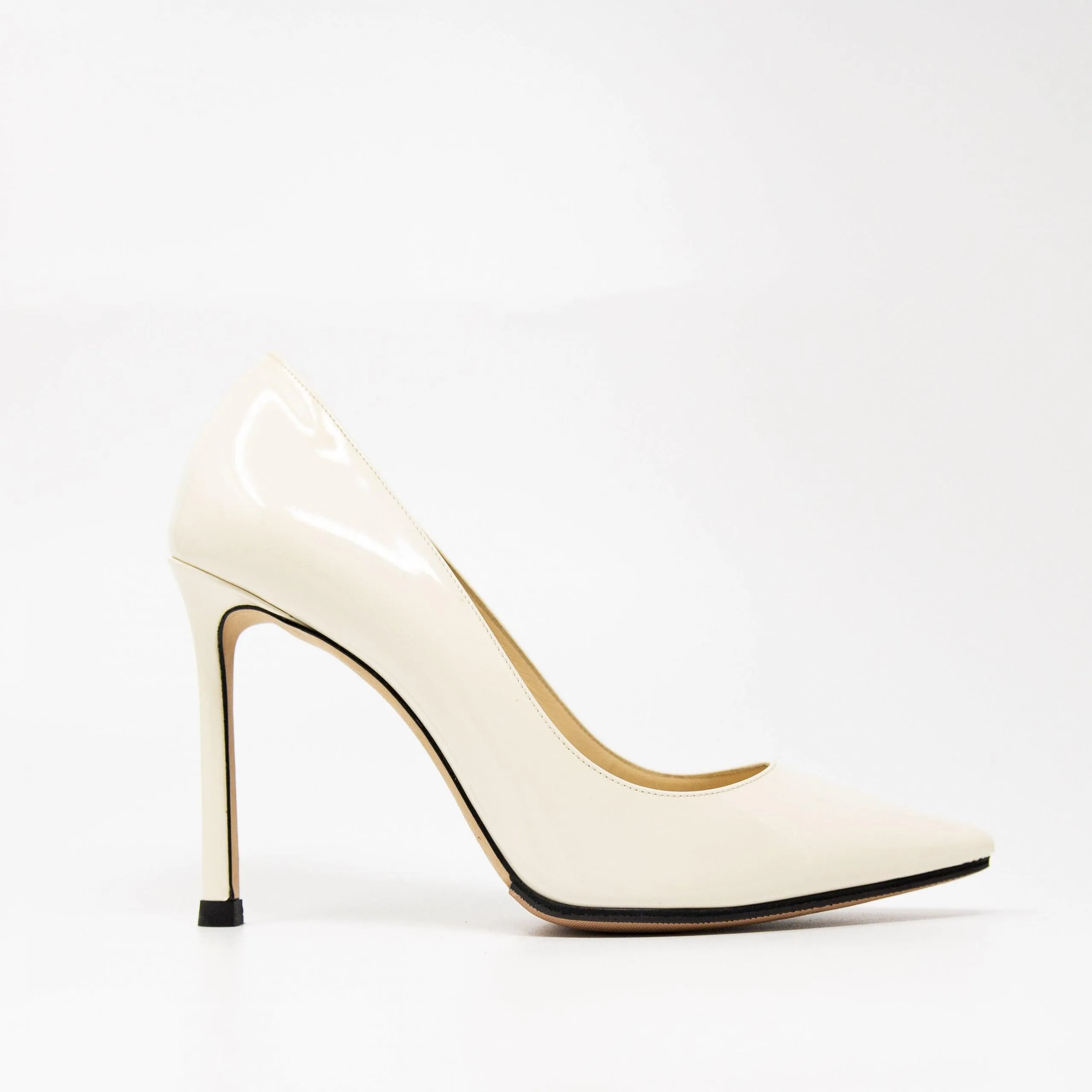 Jimmy Choo Latte Patent Romy 35.5