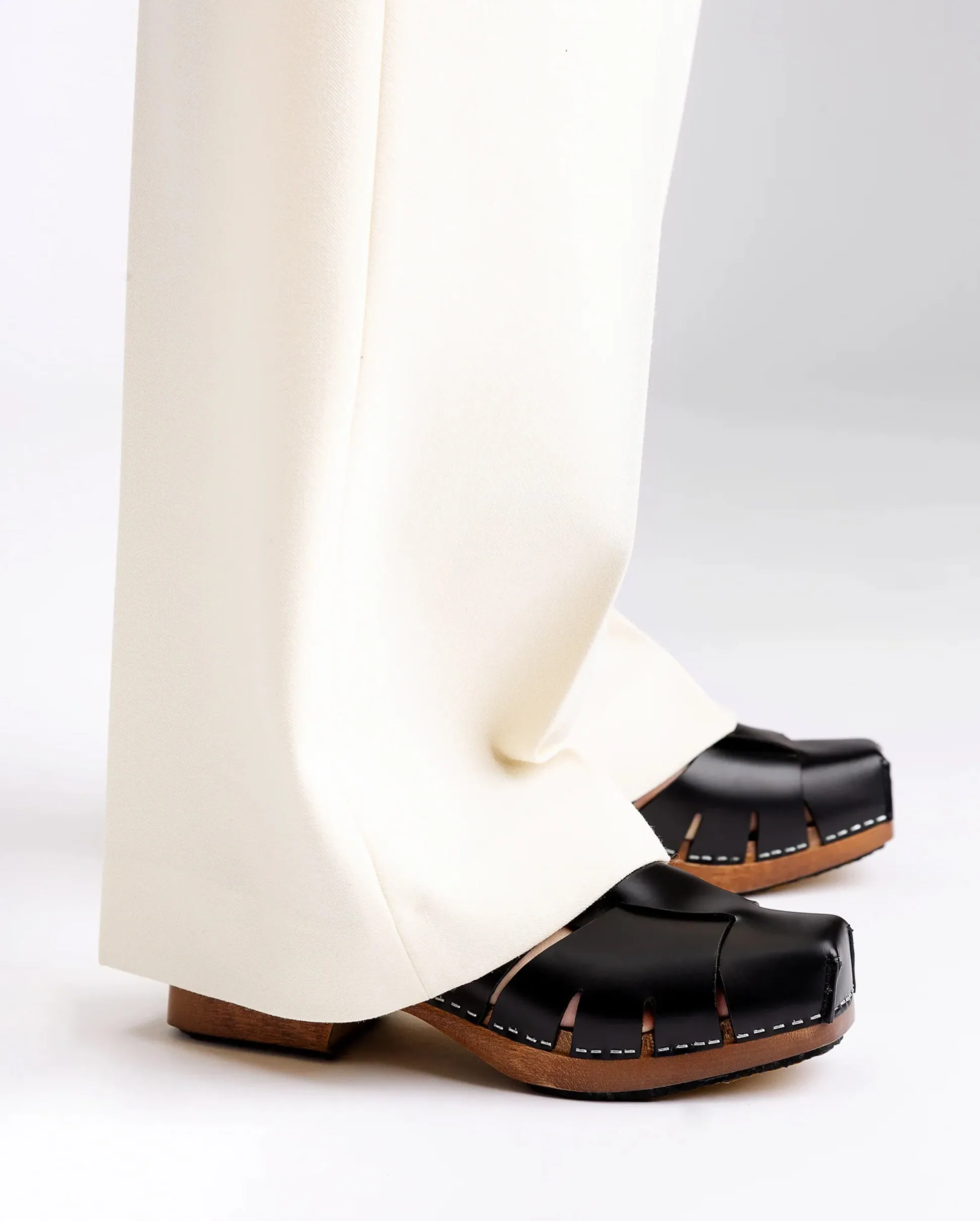LICIA SQUARE TOE MULE CLOG / BLACK