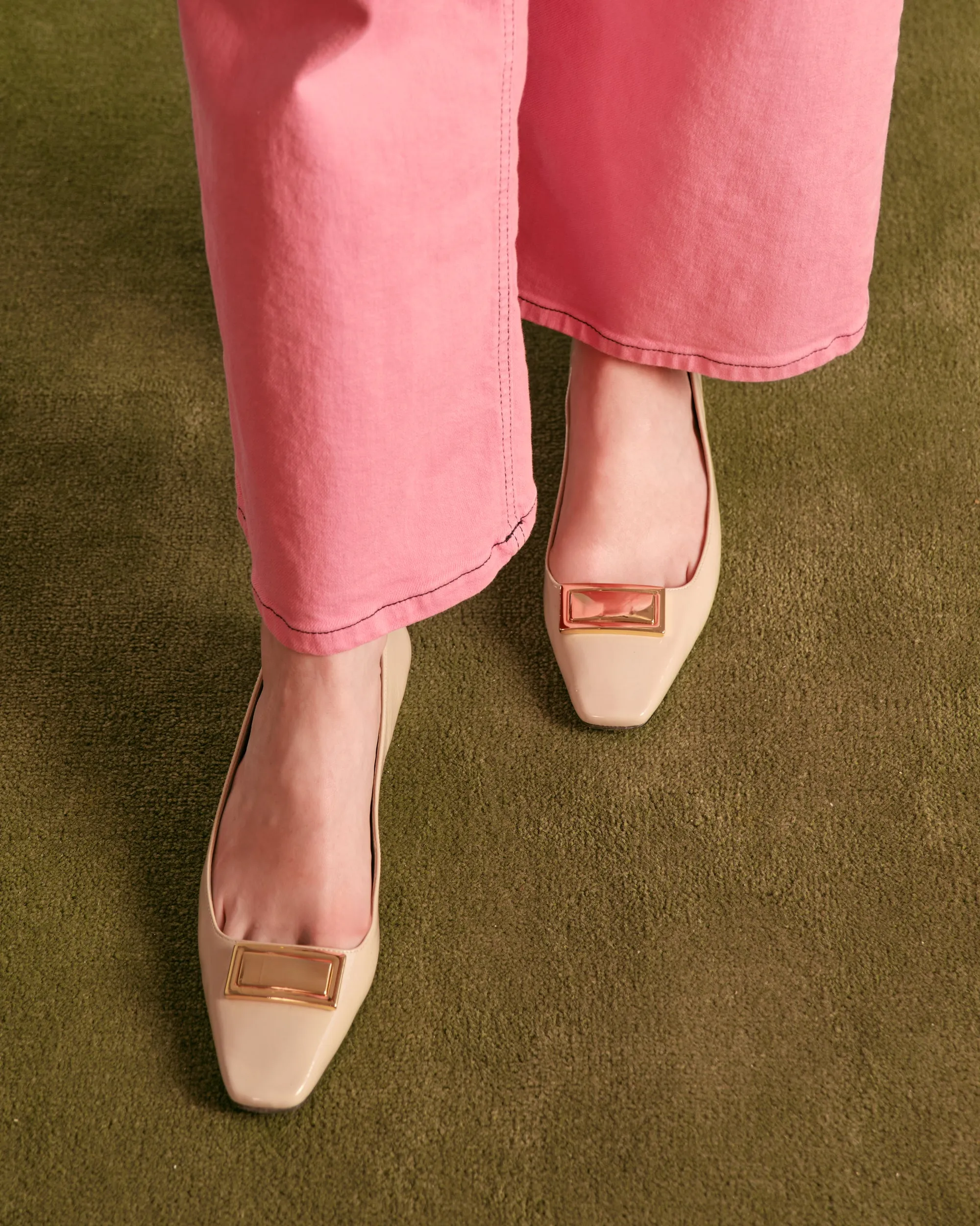 Midge Flat Crinkled Leather