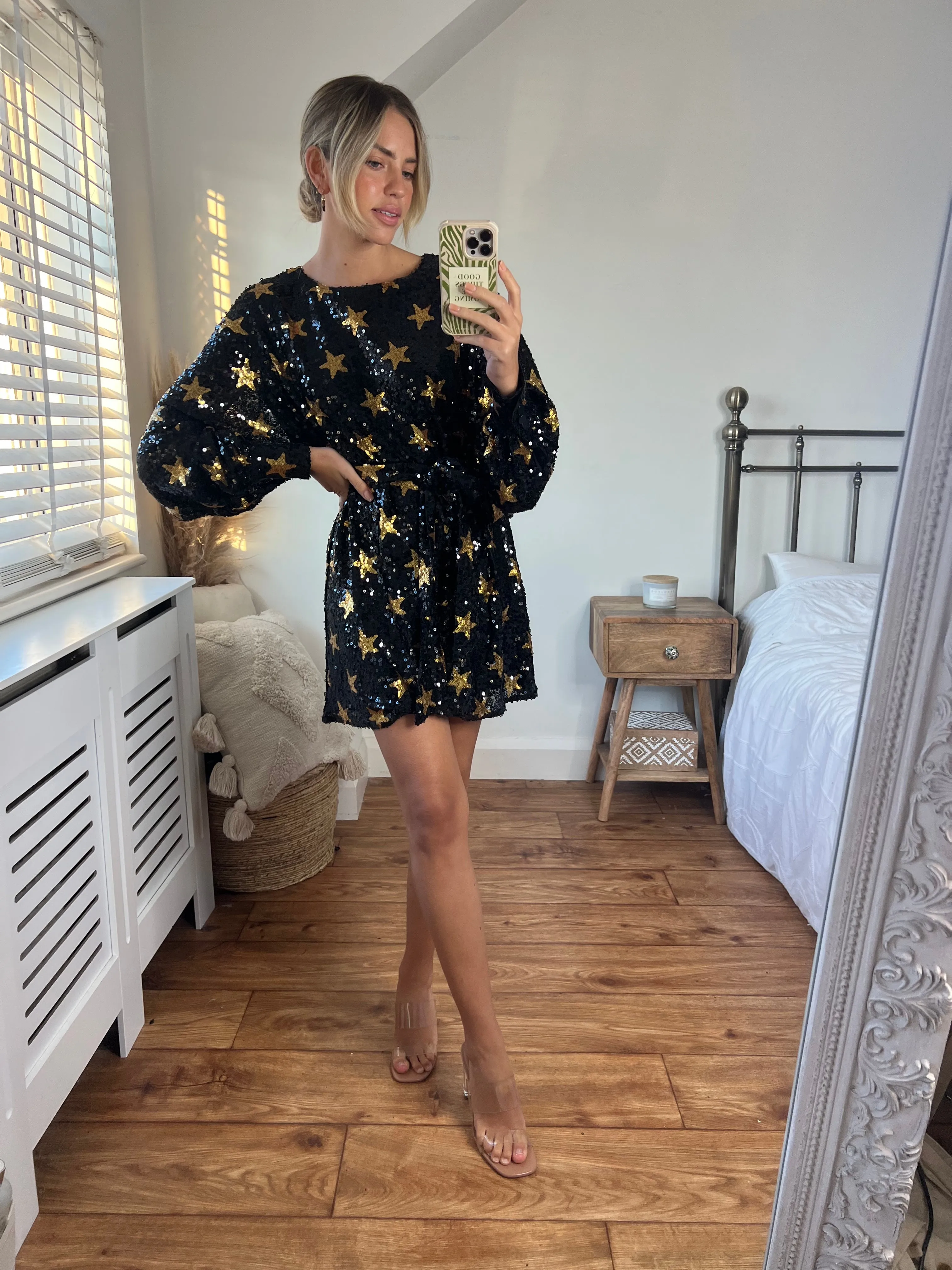 Skylar Balloon Sleeve Mini Dress / Star Sequin