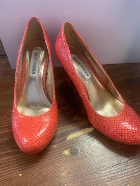 Steve Madden Heels (Size 6)