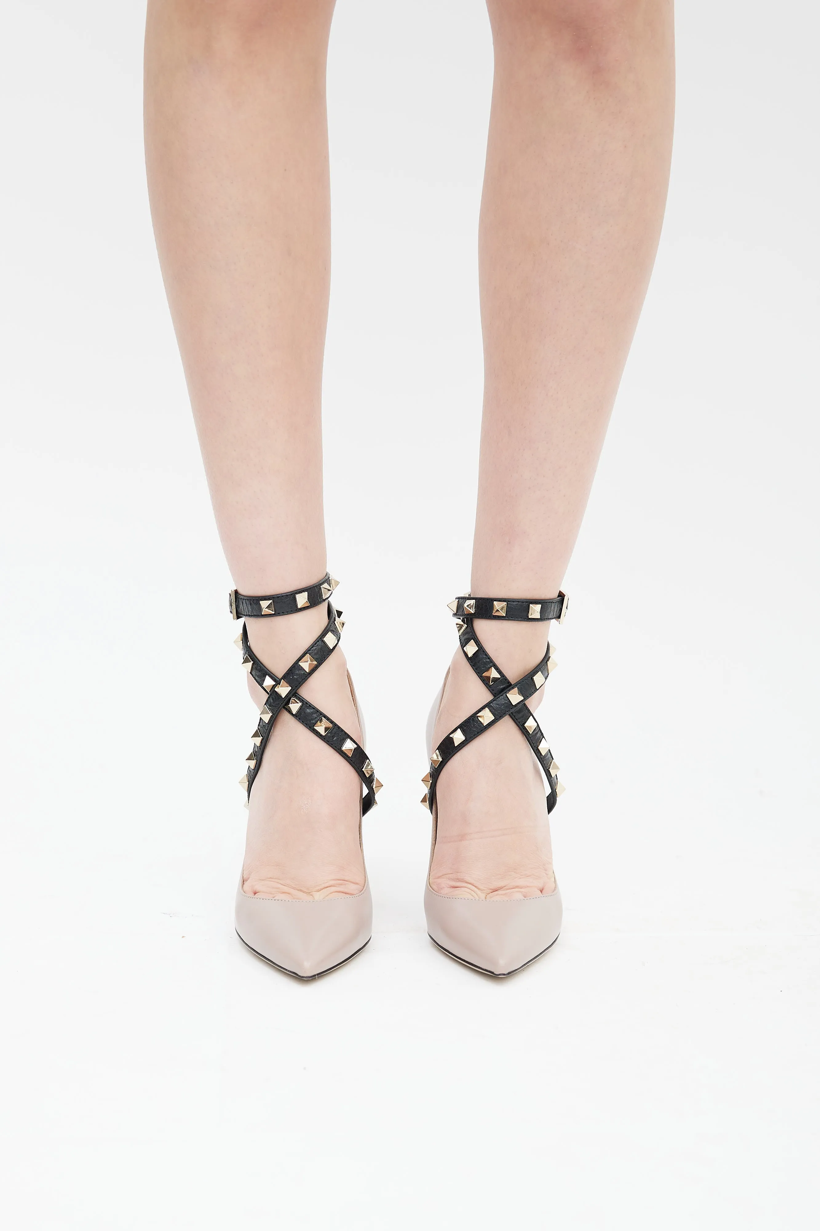 Taupe & Black Leather Rockstud Wrap Pump
