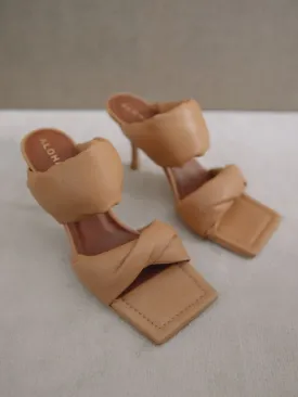 Twist Strap - Camel Brown Leather Mule